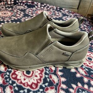 Men’s Merrell Moc shoes